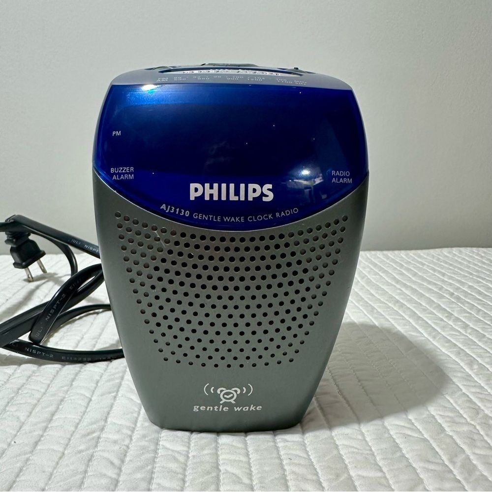 Philips Dual-Tone Clock Radio